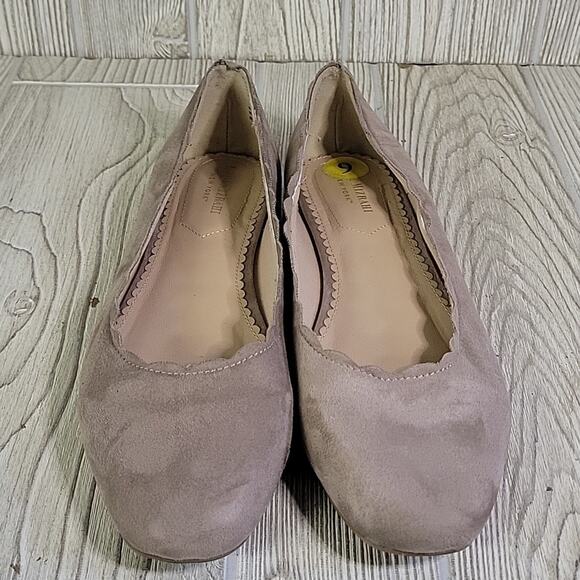 Isaac Mizrahi Taupe Scalloped Edge Slip On Flats Womens Size 9 - Picture 3 of 11